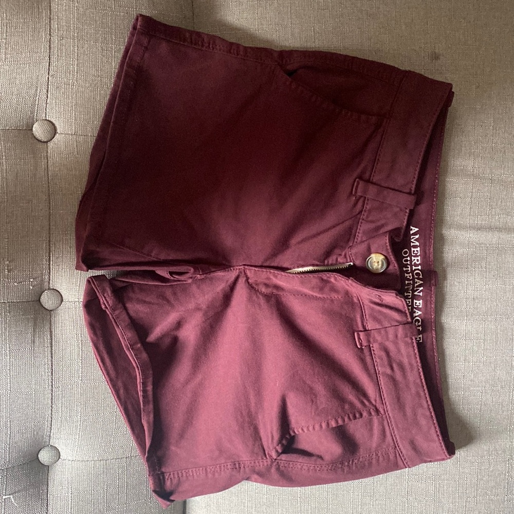 Maroon American eagle shorts